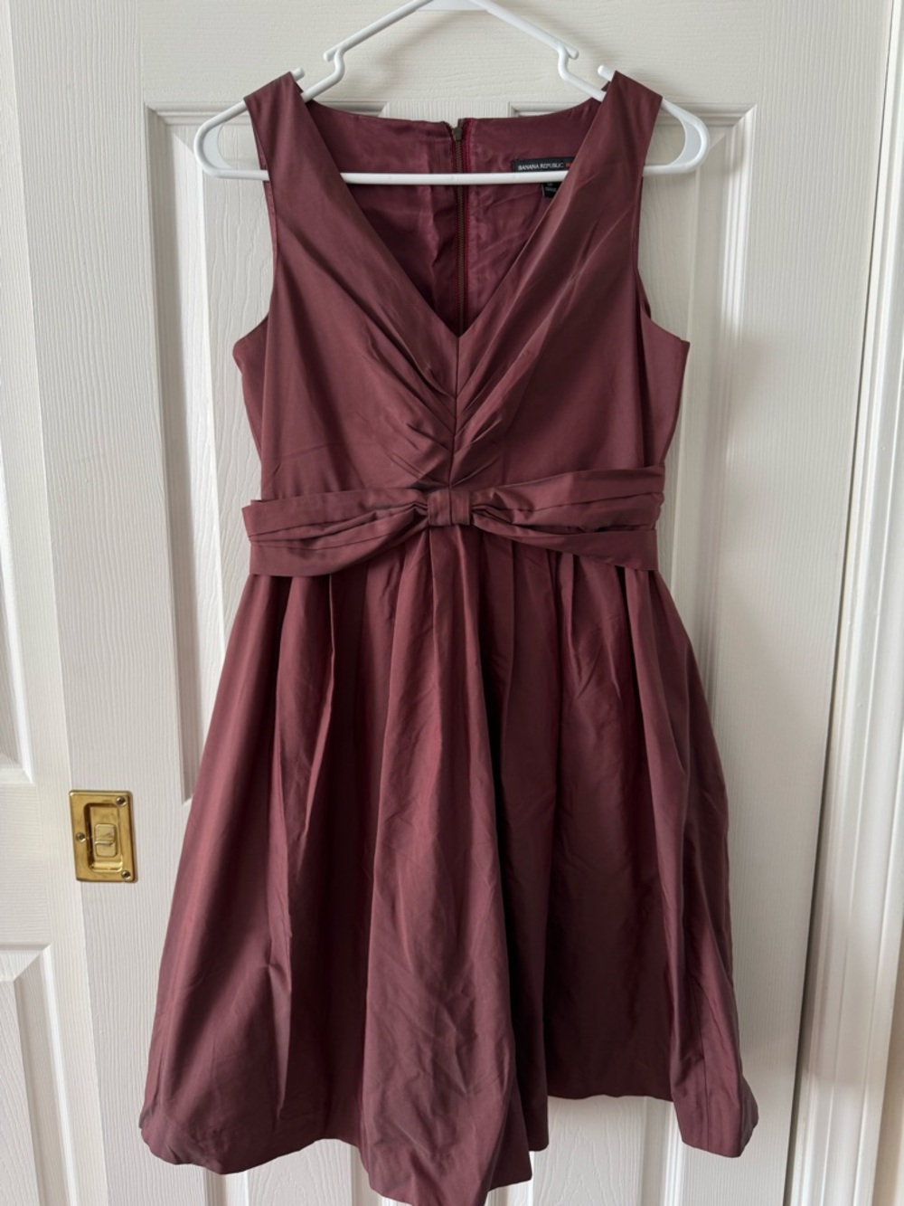 Banana Republic Burgundy Taffeta Dress size 0P petite